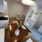 Lazy Goose Charming Apartment *