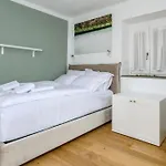 Lazy Goose Charming Apartment