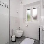 Apartment Lazy Goose Charming *