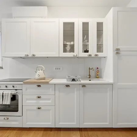Apartment Lazy Goose Charming *