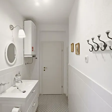 Lazy Goose Charming Apartment *
