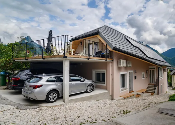 Lazy Goose Charming * Bovec