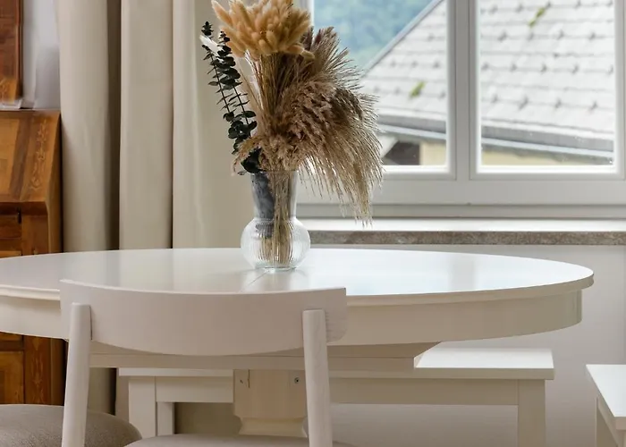 Lazy Goose Charming Apartment